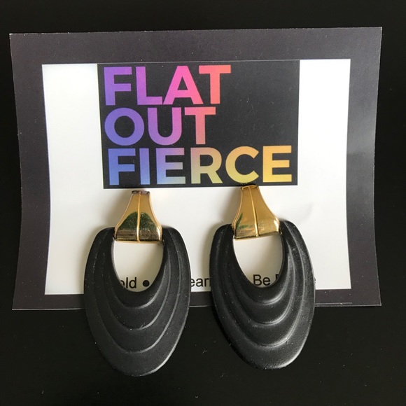 Black & Gold Vintage Earrings - Picture 1 of 1